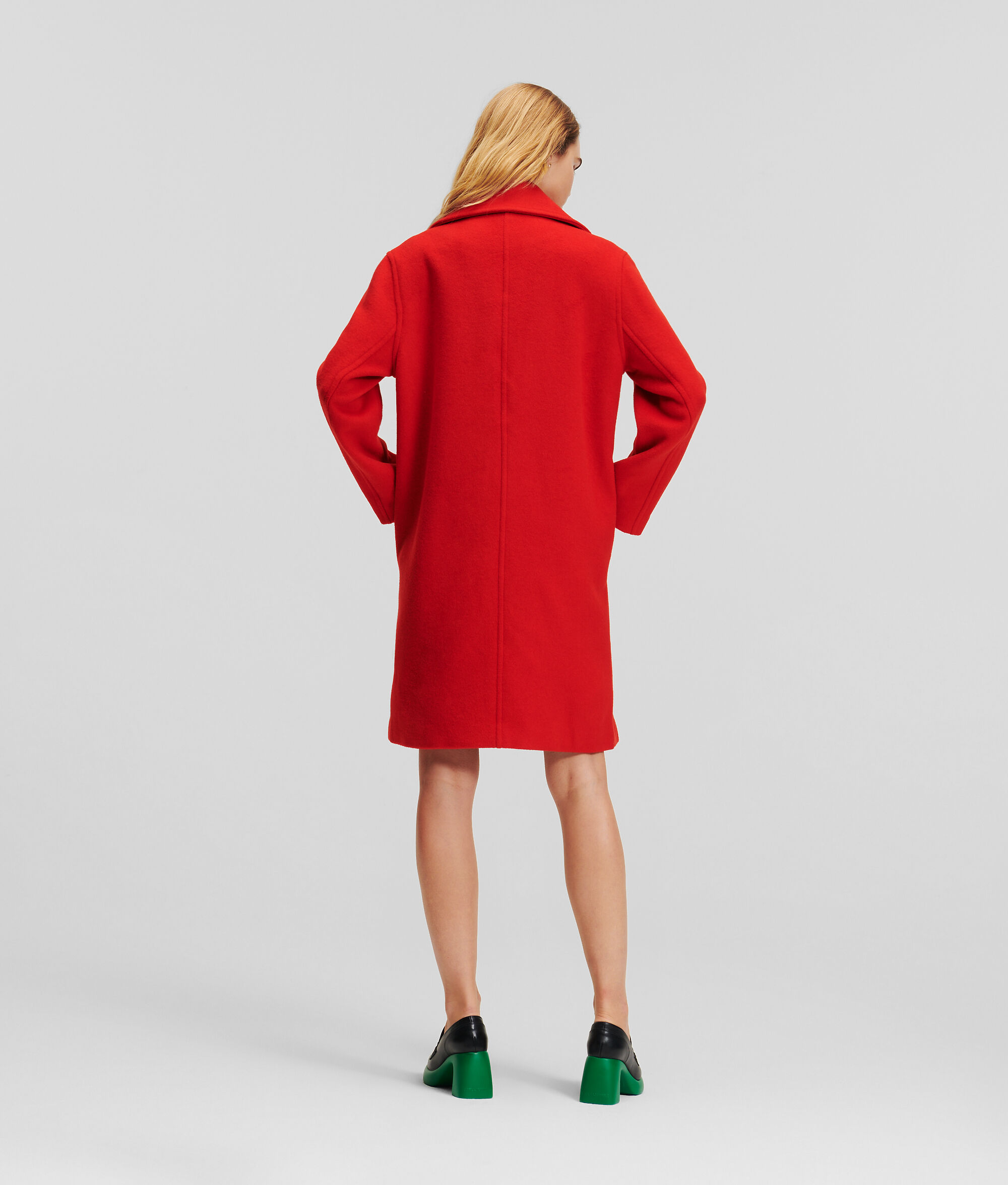 MANTEAU EN LAINE À DOUBLE BOUTONNAGE