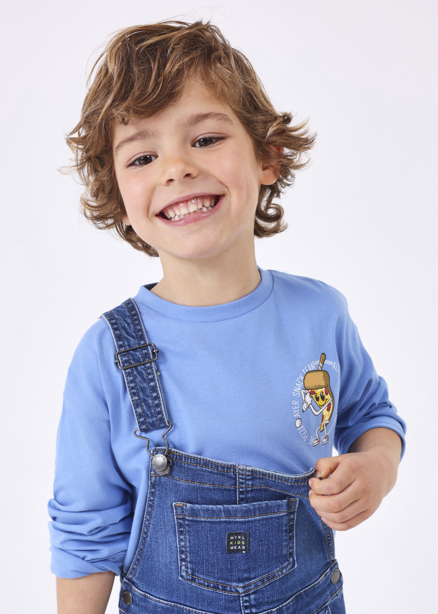 Camiseta infantil Better Cotton com estampa nas costas