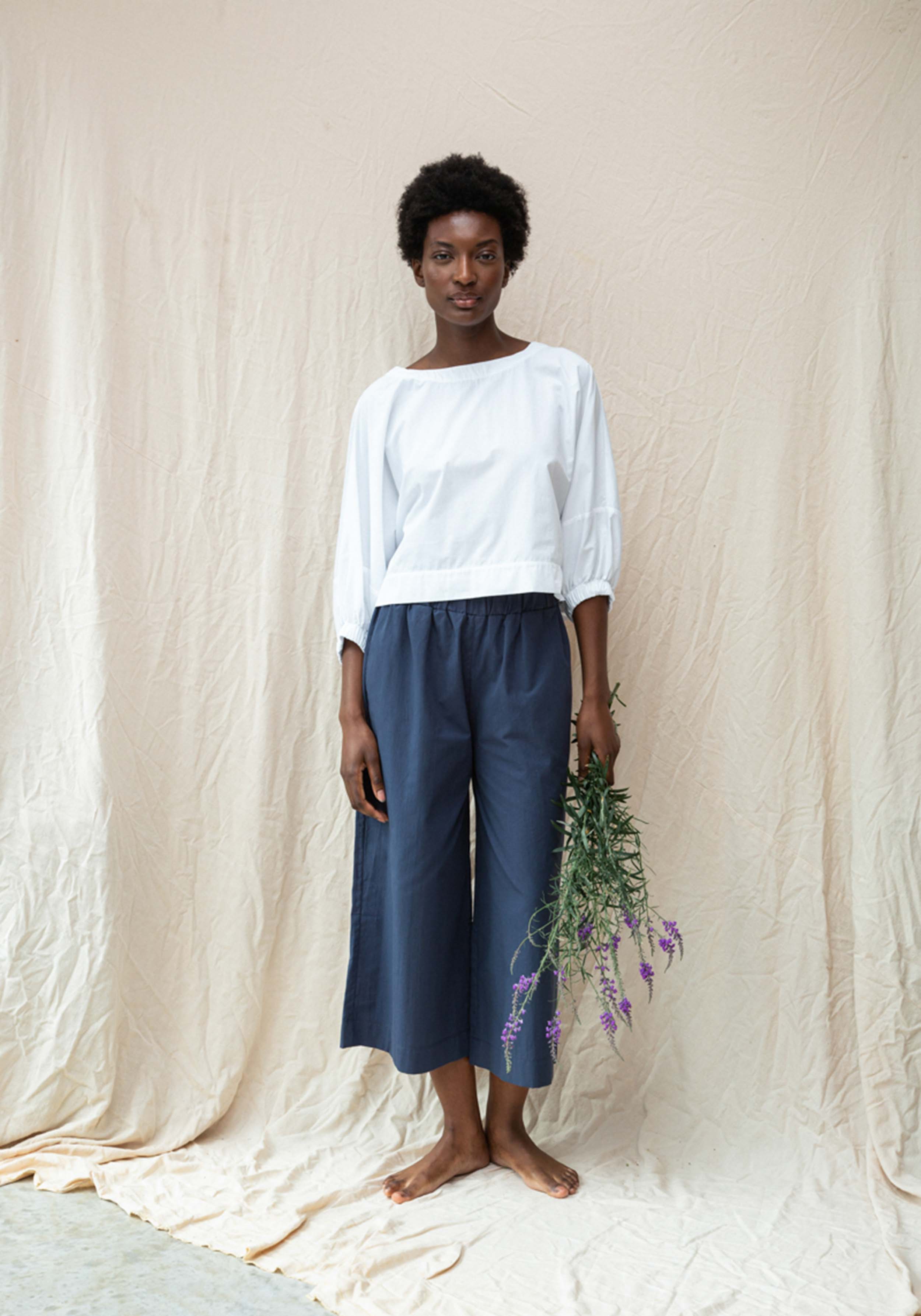 Beaumont Organic Hose Evora Jane Midnight