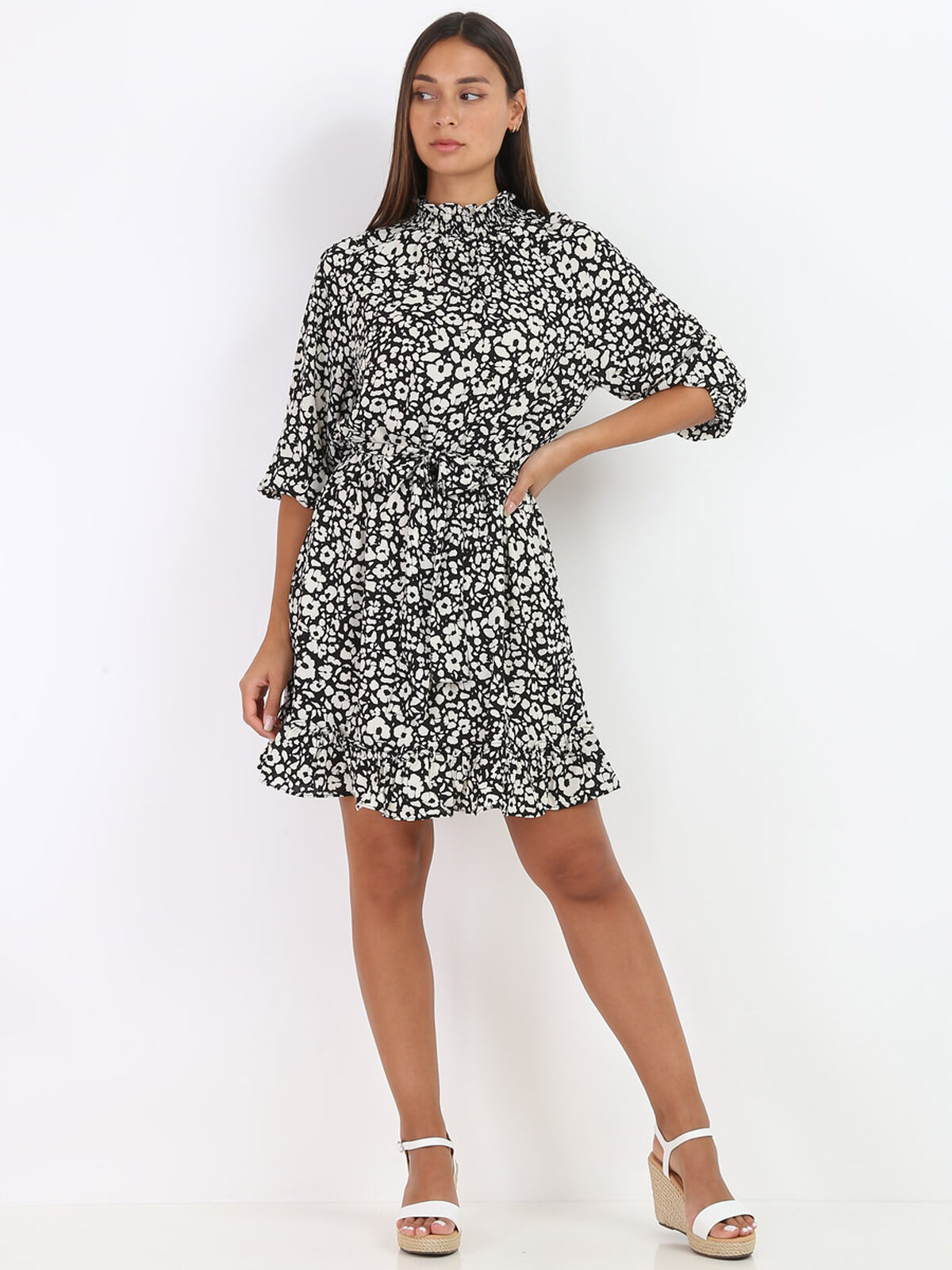 Robe fluide à motifs fleuris- Noir