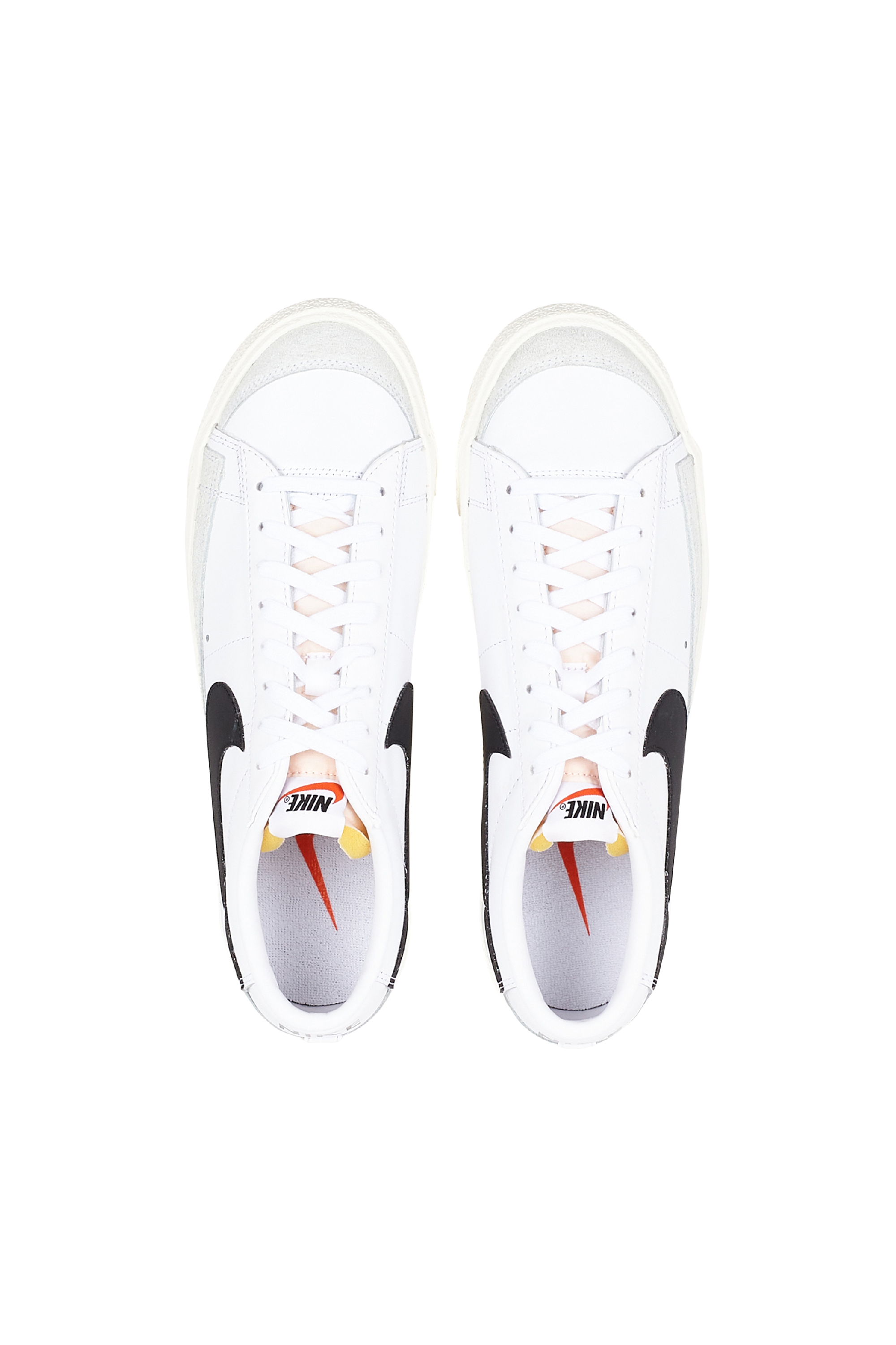 NIKE Baskets BLAZER LOW '77 VNTG Blanc