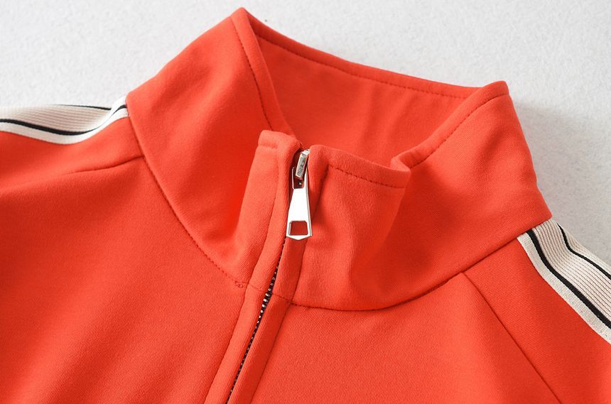 Sundine - Cropped jack met opstaande kraag, gestreept paneel en rits