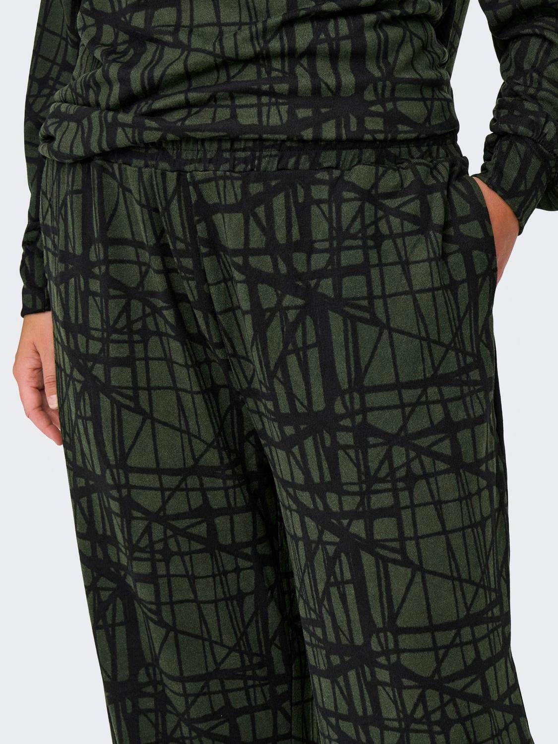 CARALBA Normal geschnitten Hose mit weitem Beinschnitt Forest Night