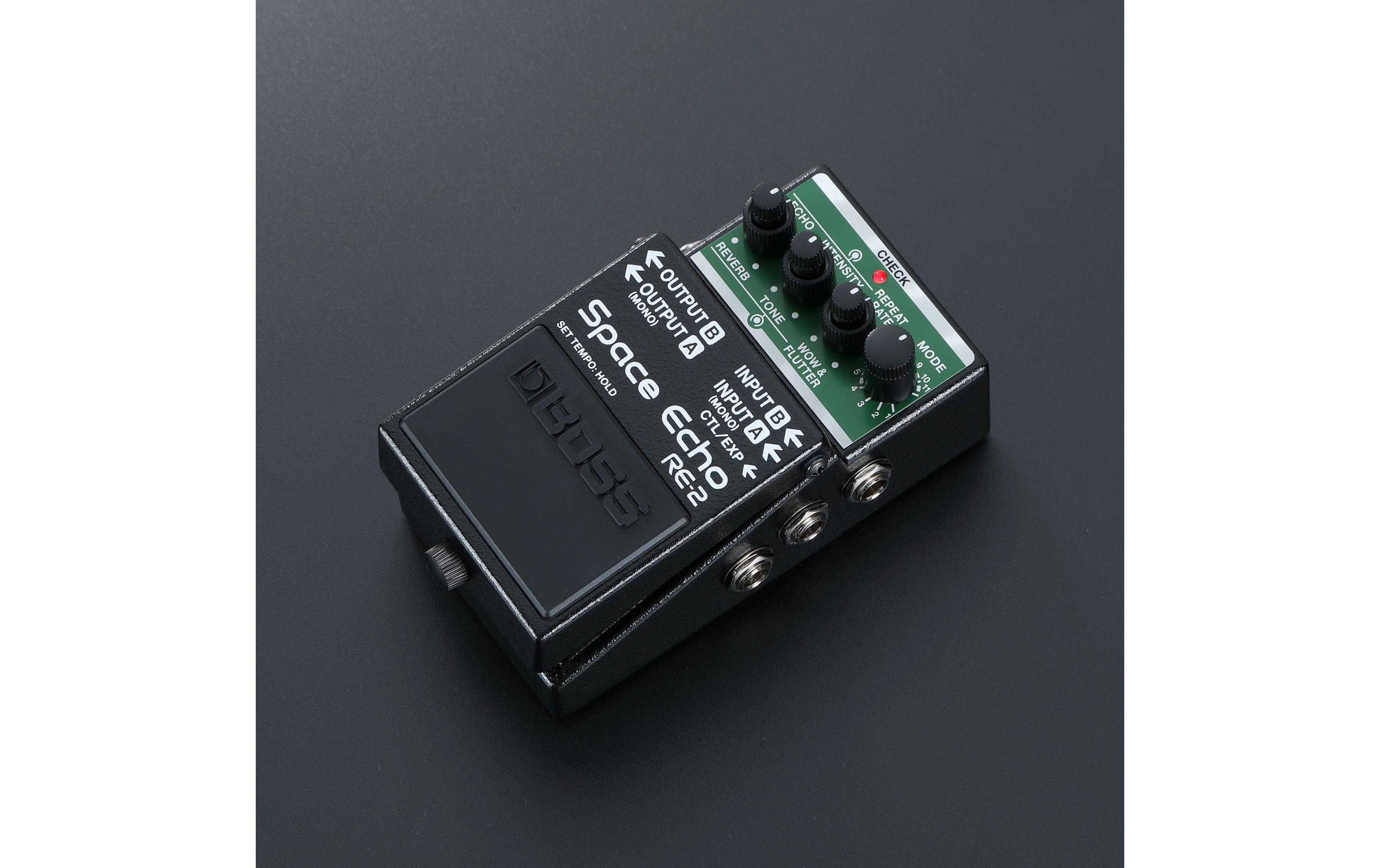 Pedal RE-2 Space Echo<br>Digitale Nachbildung des legendären RE-201 Space Echo Effektgeräts im Kompaktpedal-Format mit zusätzlichen Funktionen
