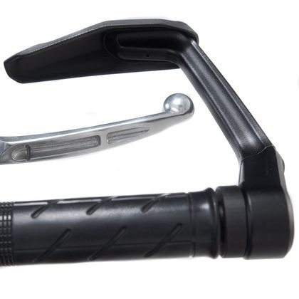 Protection levier SW-MOTECH NOIR AVEC DEFLECTEUR - Noir