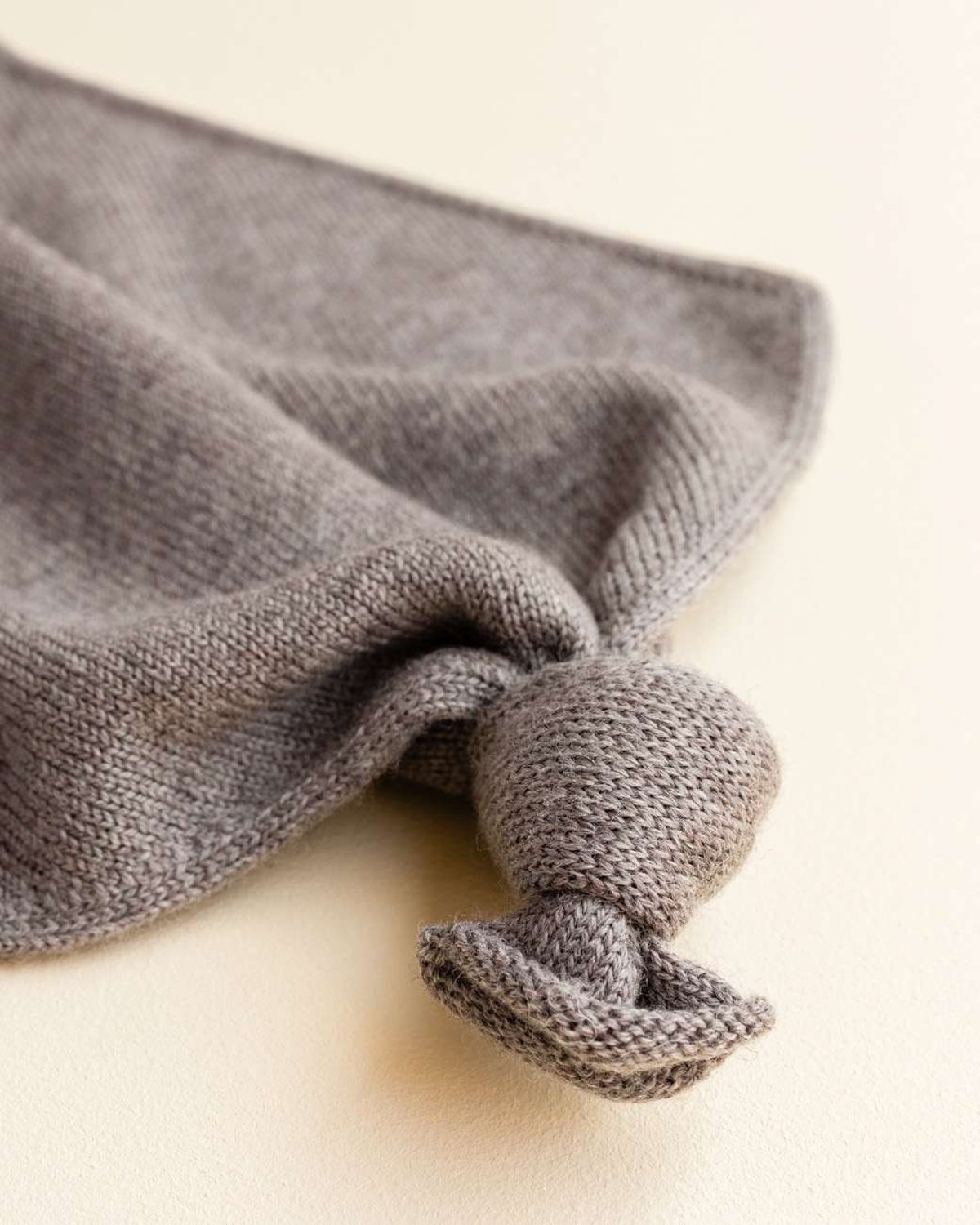 Kosebamse Koseklut – 100% Merino, Ubehandlet Ull | Teddy Tokki