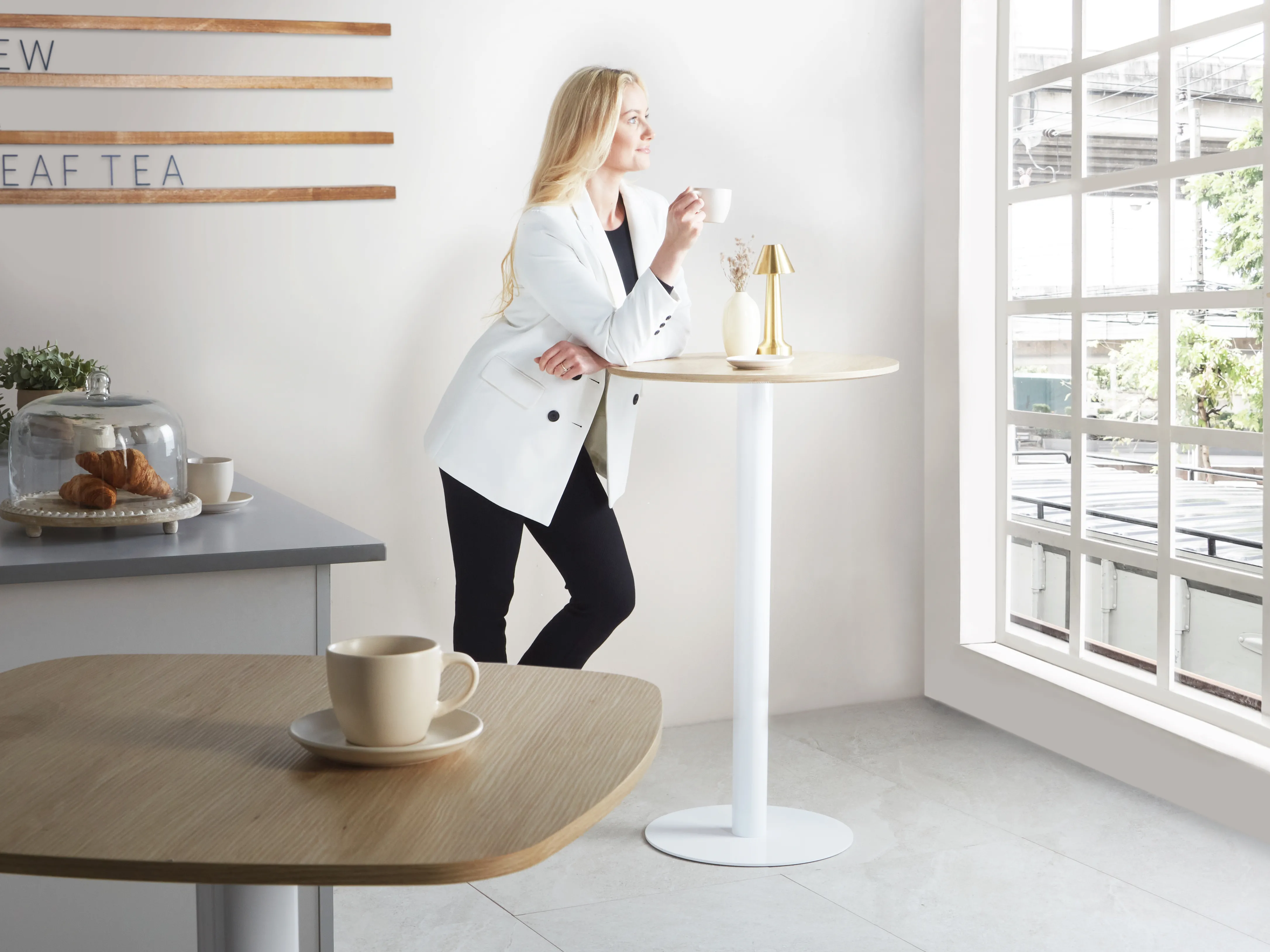 Statafel MORELLA Lichtbruin/wit 60 cm 60 cm