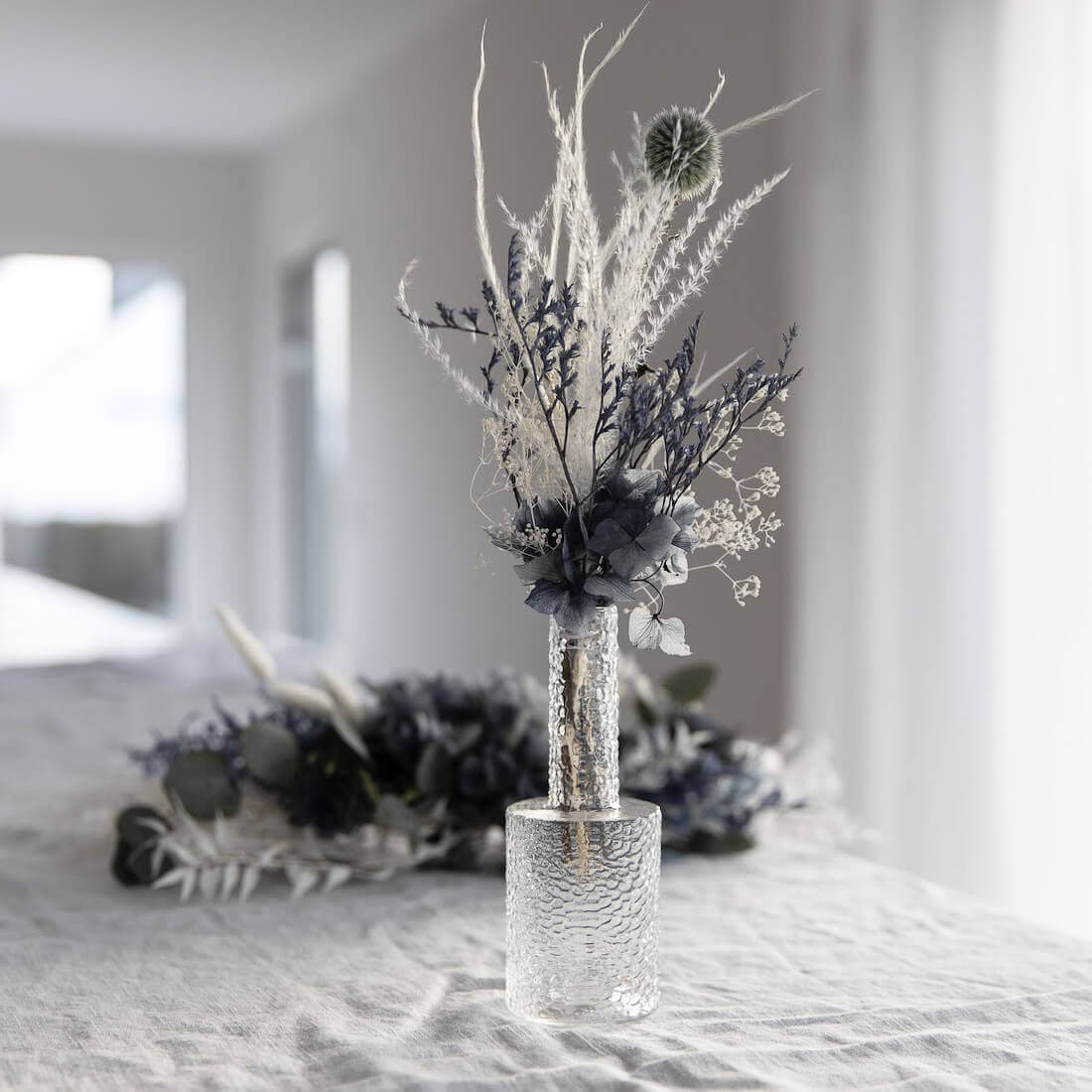 Gedroogde bloemenboeket, mini tafeldecoratie, blauwe eucalyptus