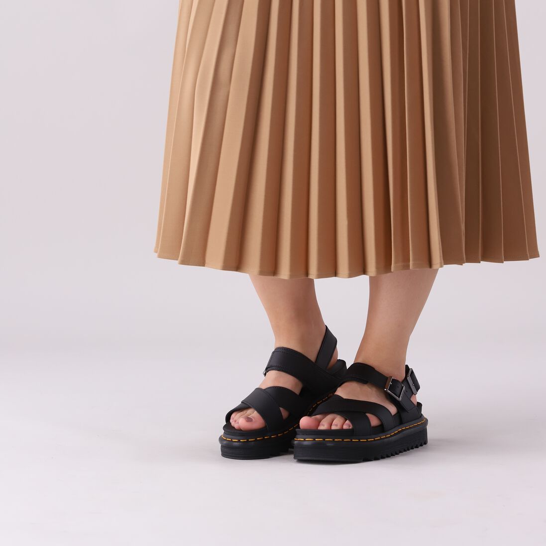 DR MARTENS zwarte dr martens sandalen voss ii