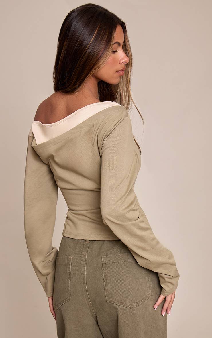 Vert Olive Foncé Haut Petite À Double Épaisseur Avec Détail Asymétrique