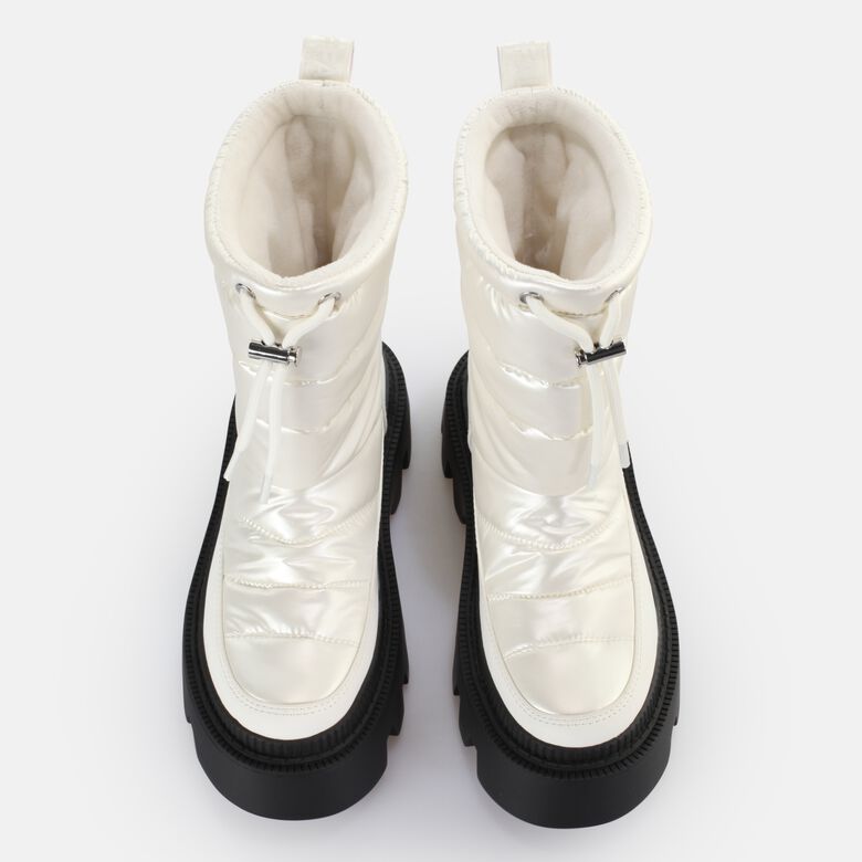 Flora Puffer Boot