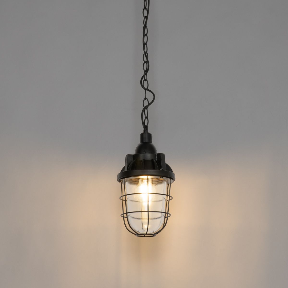 Set van 2 industriële hanglampen zwart - Cabin