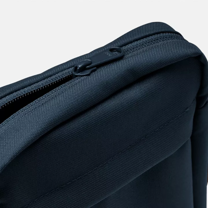 Sac à bandoulière unisexe Timberland Core en bleu foncé