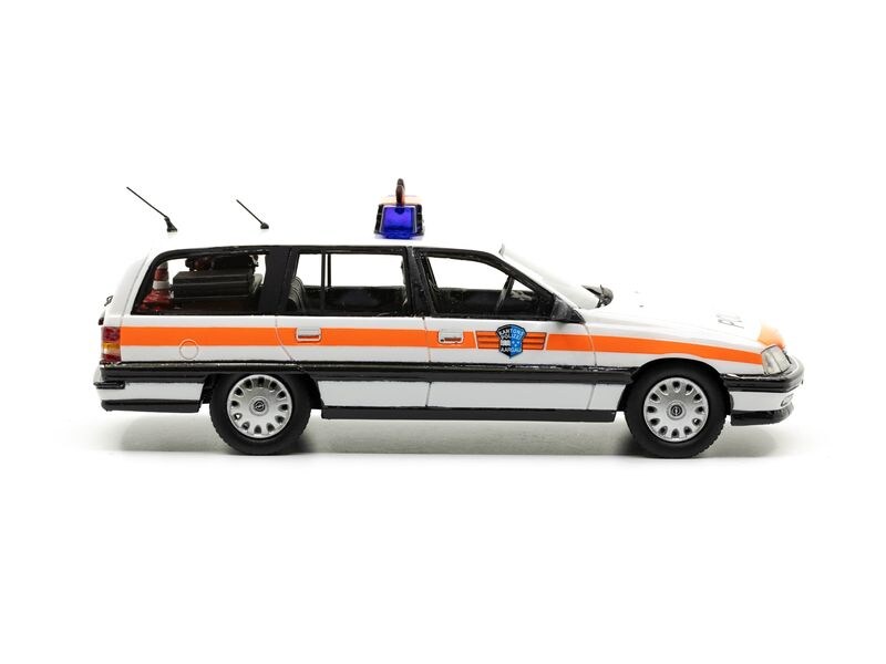 ACE Omega A2 Aargau 1:43 Kantonspolizei Modellfahrzeug