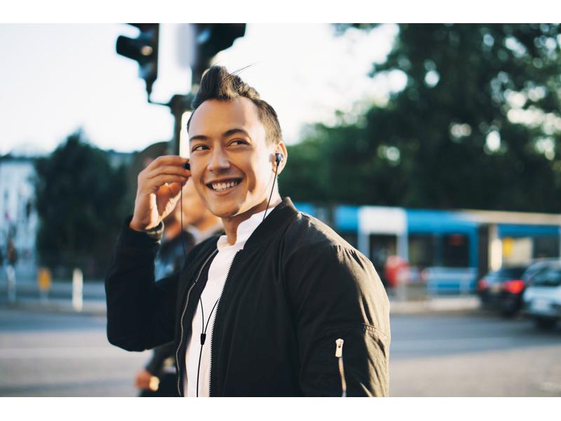 Logitech Headset Zone Wired Earbuds Teams Business-Qualität mit eingebautem Mikrofon mit Geräuschunterdrückung und zahlreichen Verbindungsmöglichkeiten