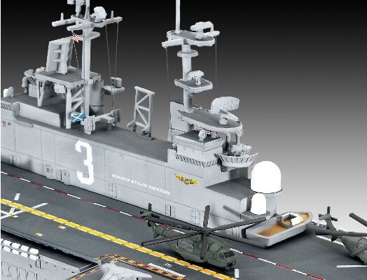 Revell - Wasp Clasp Skib Byggesæt - 1:700 - Level 4 - 05178