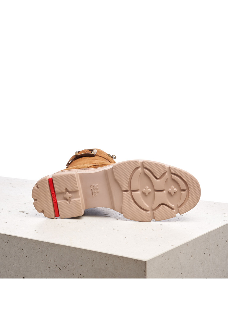 STIEFELETTE Braun