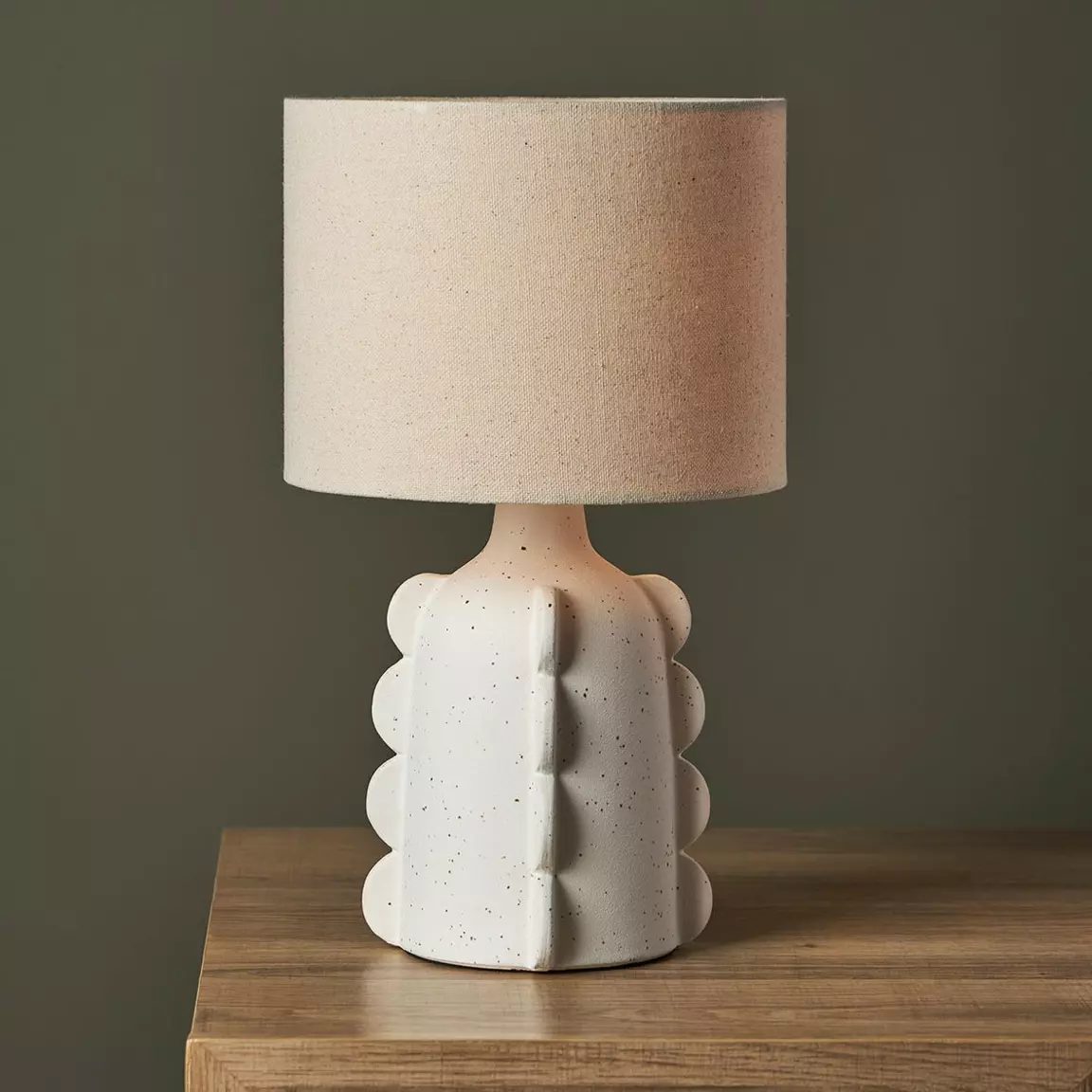 Lampe à poser céramique et lin (H34,5 cm) Orecchio Blanche