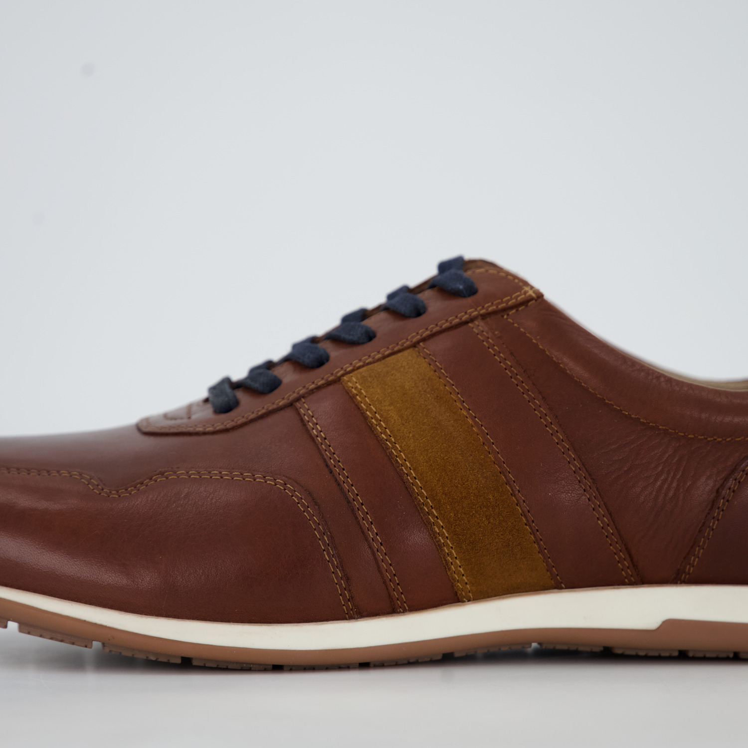 Josef Seibel Colby 02