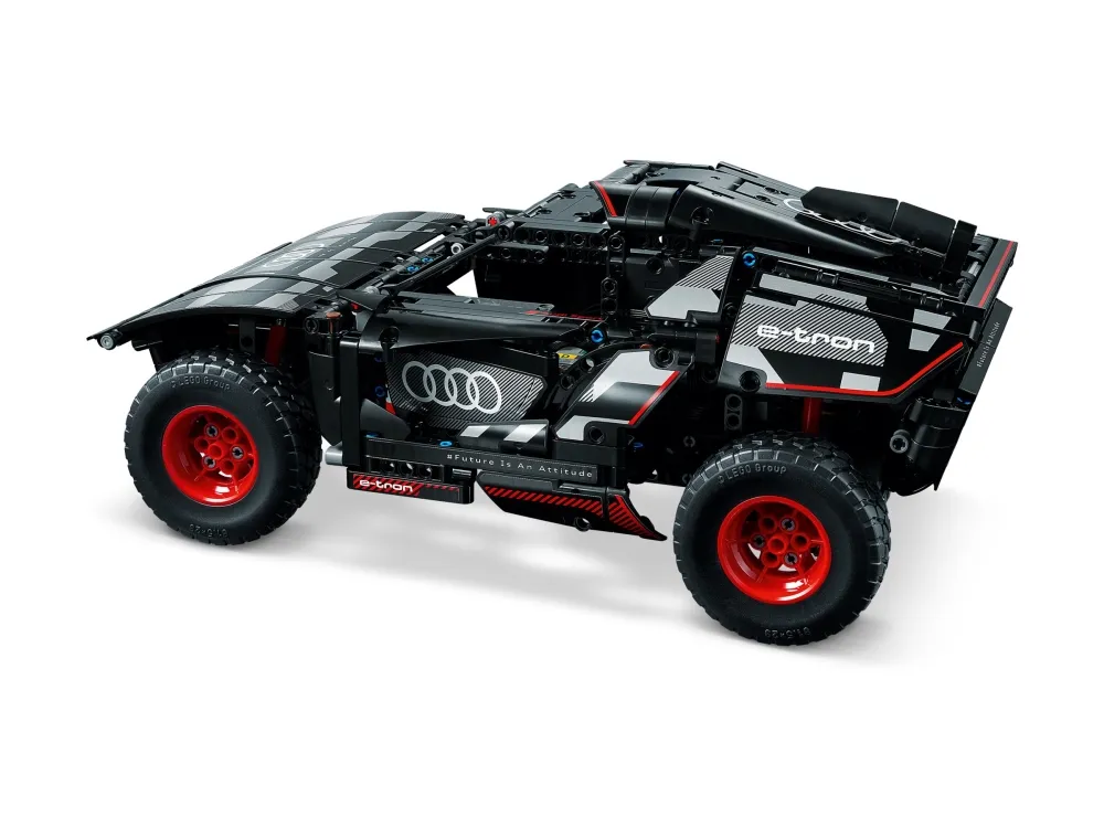 LEGO Technic 42160 Audi RS Q e-tron