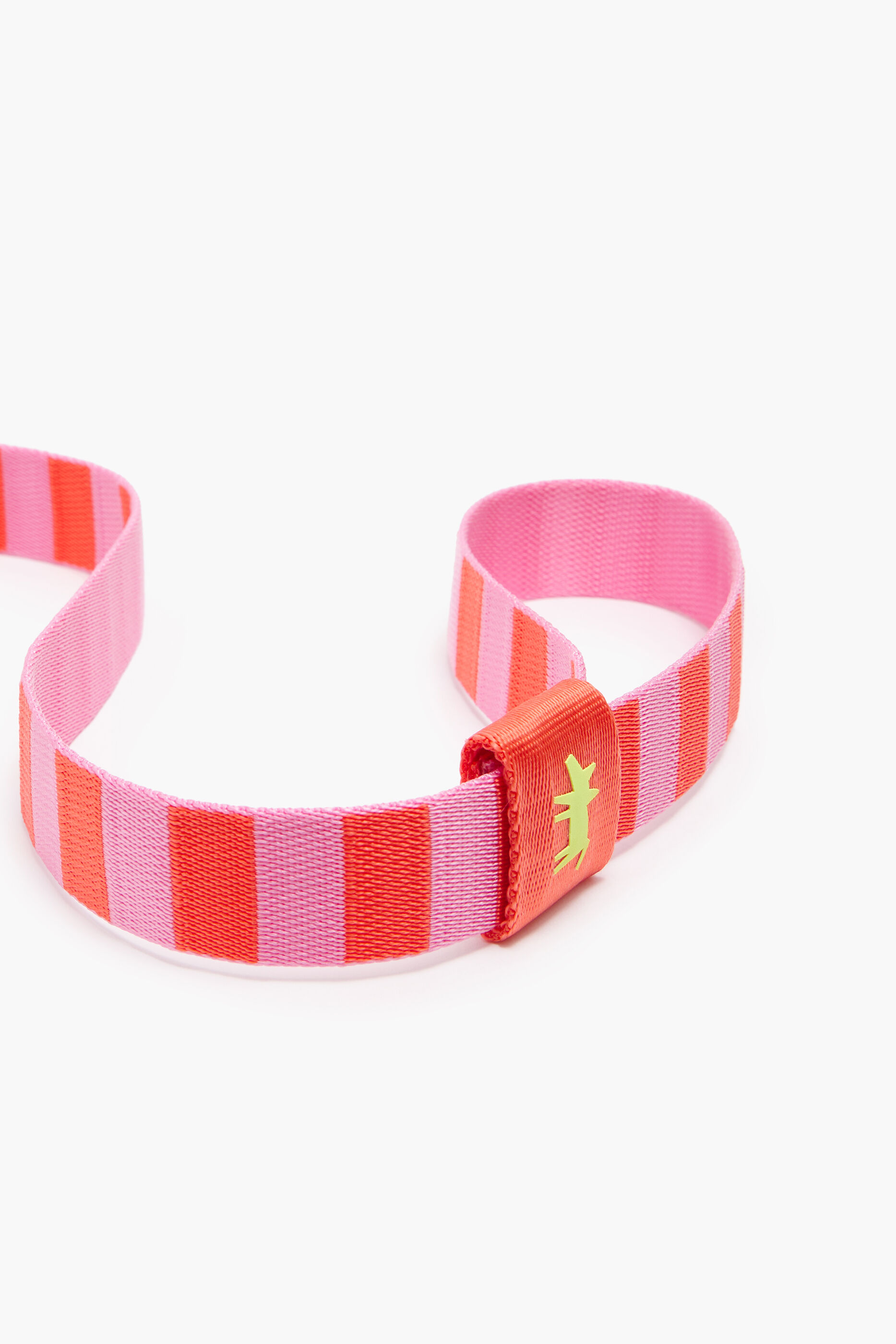 Coleira para animais de estimação com o logotipo rosa da Lola
