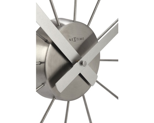 Plug Inn wandklok, zilver, Ø 58 cm