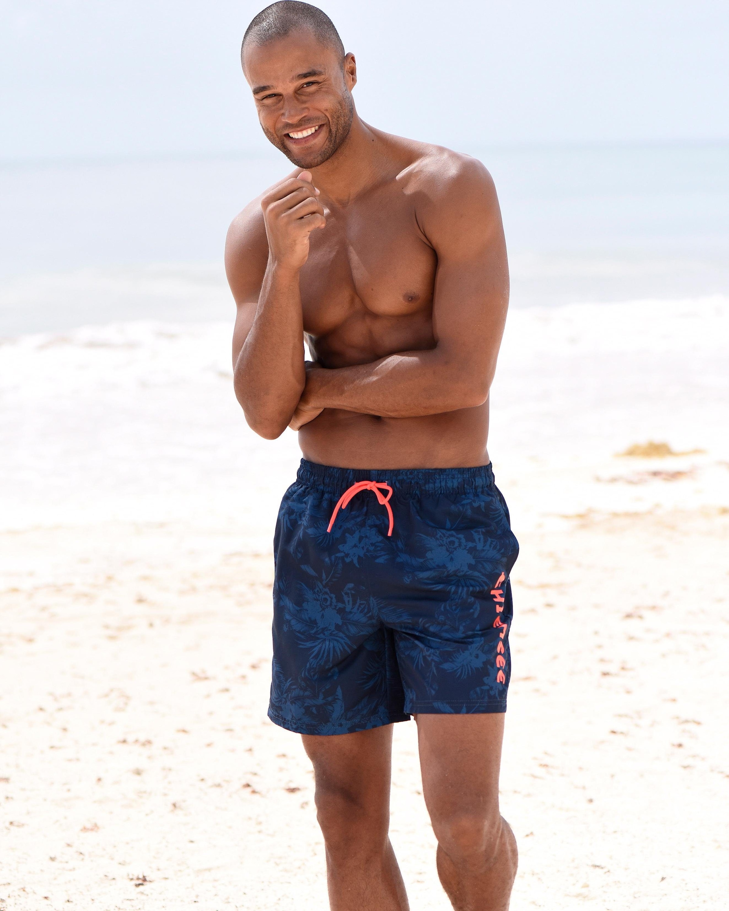 Chiemsee Badeshorts »Esra« mit Dschungelprint
