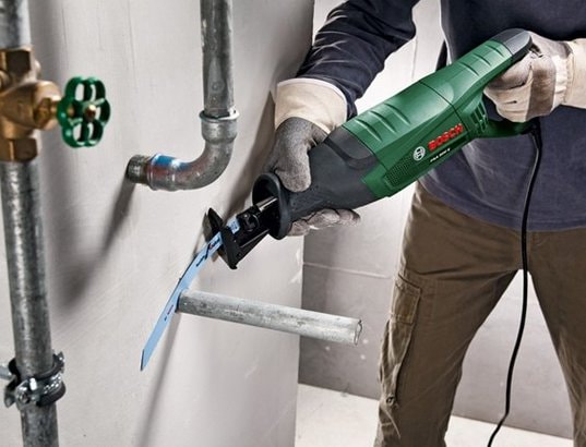 BOSCH - Scie égoïne PSA 900 E Scie sabre coffret + 2 lames