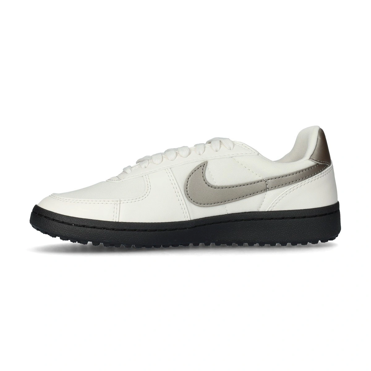 Sneakers Nike Field General Mulher