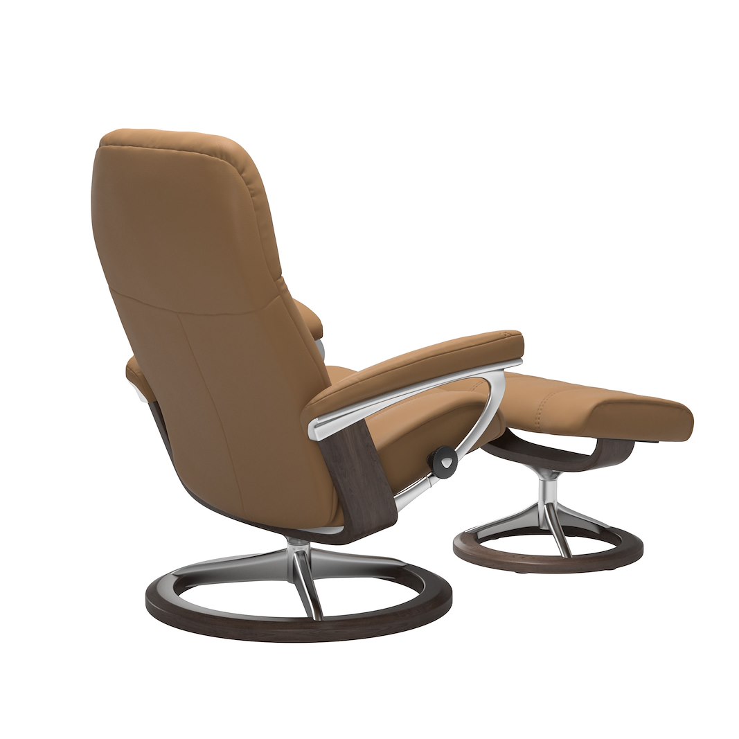 Consul (M) Signature lenestol med krakk Hud Paloma Spesial Taupe og Signature understell wengebeiset