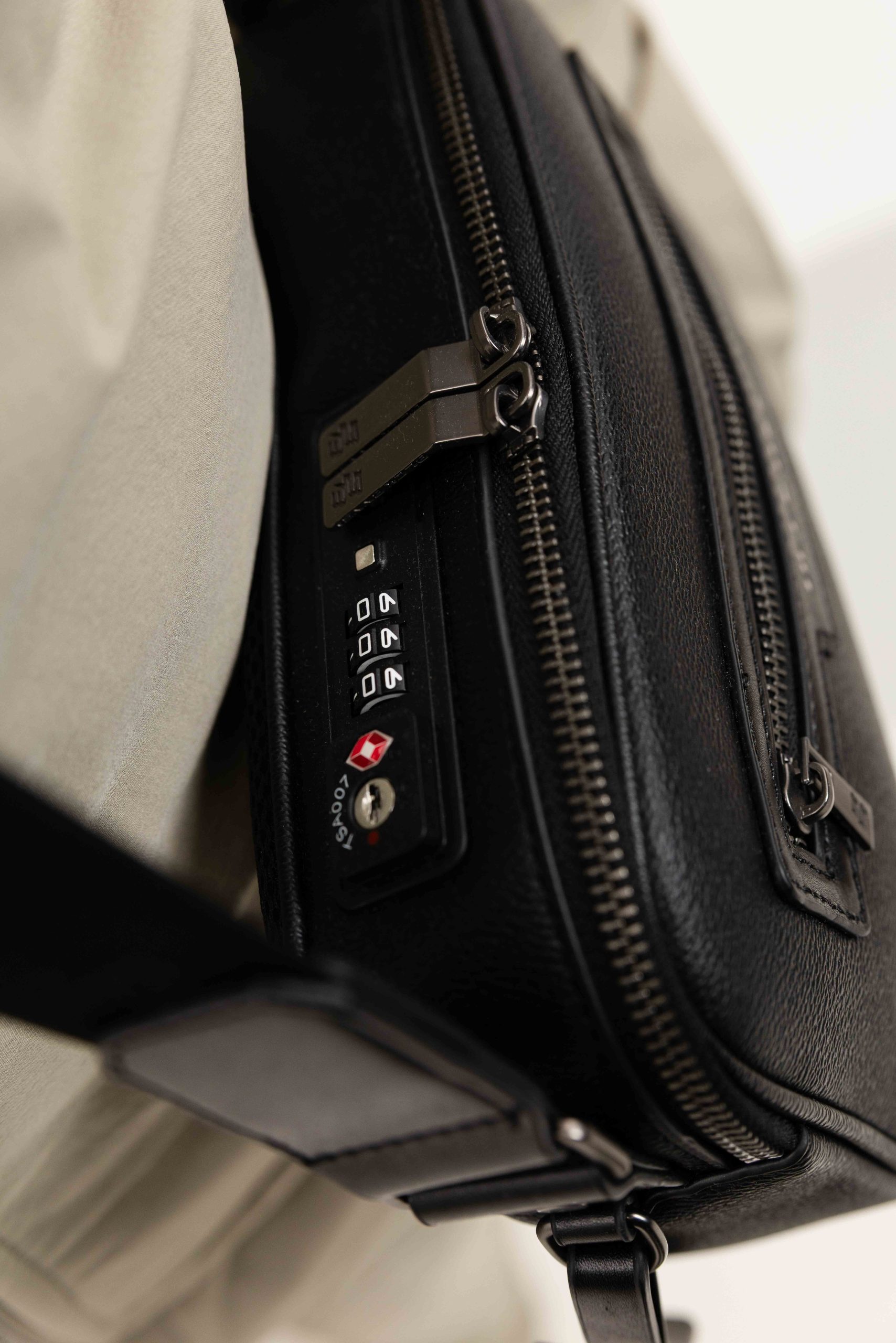 Black Bananas Cross Vaultbag Heren Zwart