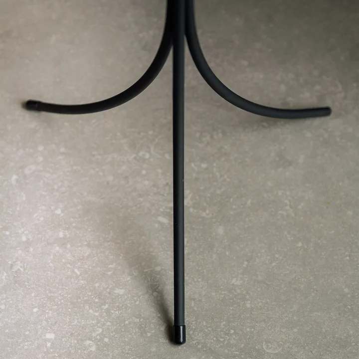 Audo - Umanoff Pflanztopf Ø 41 x H 32,5 cm, Rattan / schwarz ( (RAL 9005)