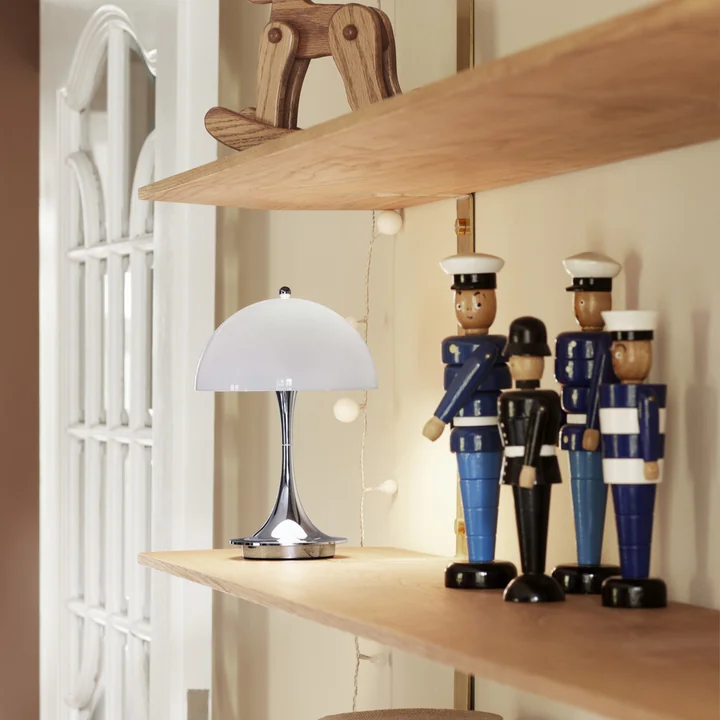 Louis Poulsen - Panthella 160 Portable Akku LED-Tischleuchte, schwarz