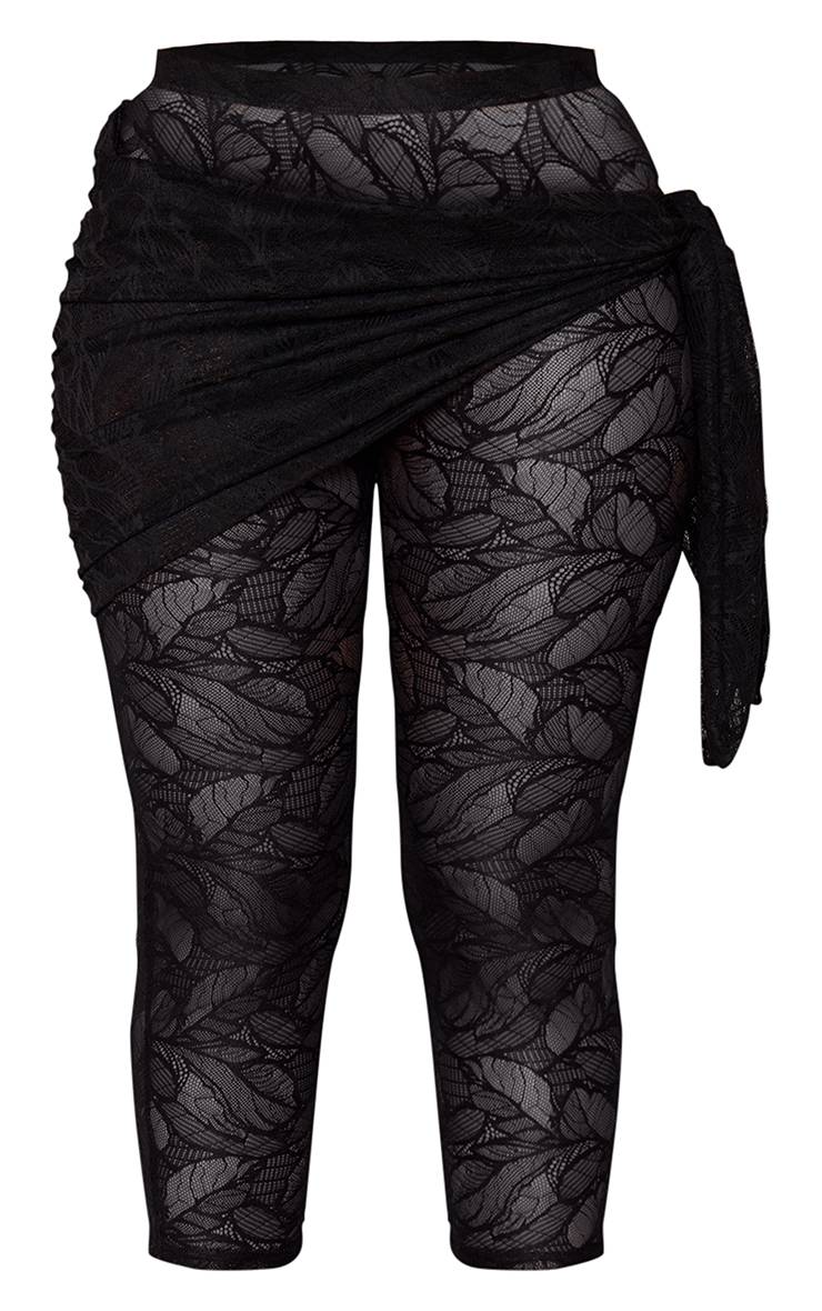 Noir Capri En Dentelle Avec Détail De Lien Ajustable Shape