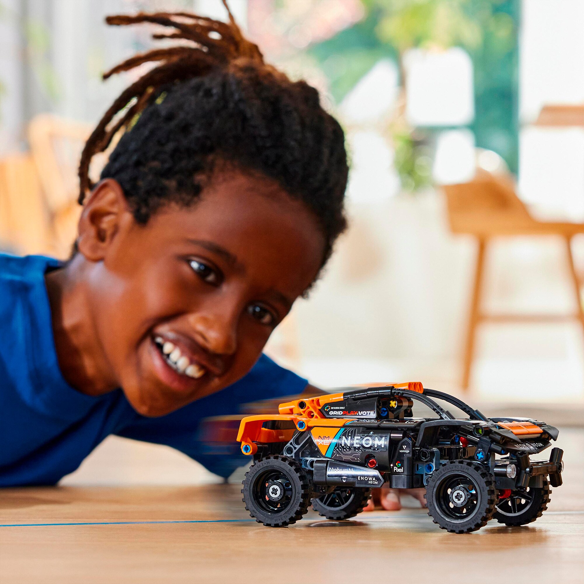 LEGO Konstruktionsspielzeug Technic NEOM McLaren Extreme E Race Car