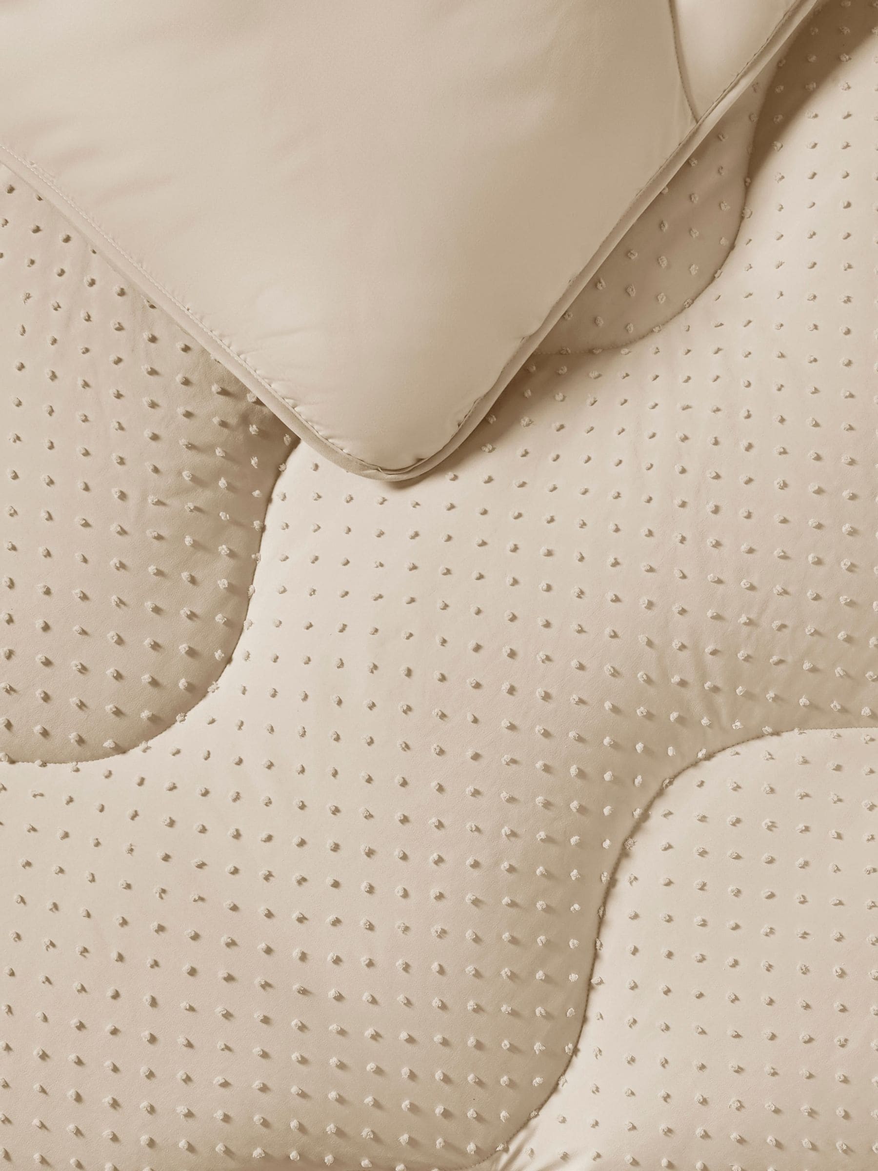 Night Lark Natural Oat 10.5 Tog Coverless Duvet and Pillowcase Set