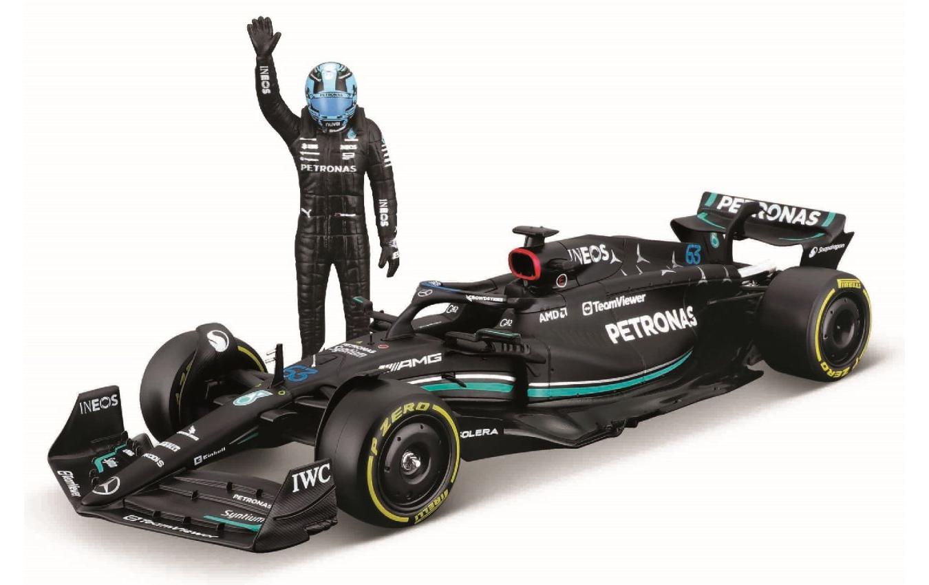 Mercedes-AMG F1 W14 E Perf. 2023 mit Figur 1:24Sammlermodell im Massstab 1:24