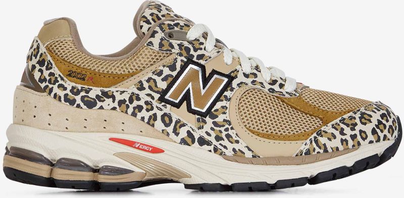 New Balance - 2002R - Sneakers - Bruin - Dames