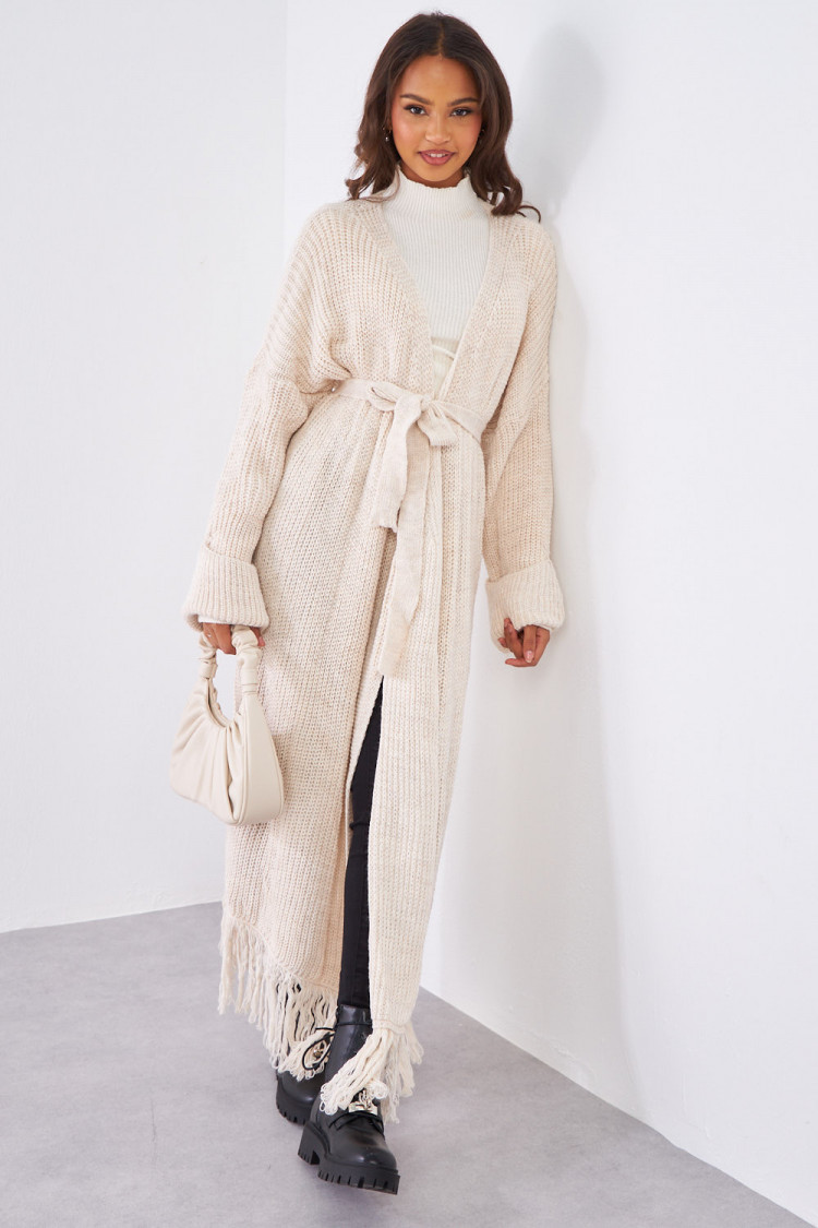 Gilet en maille beige à franges ceinturé