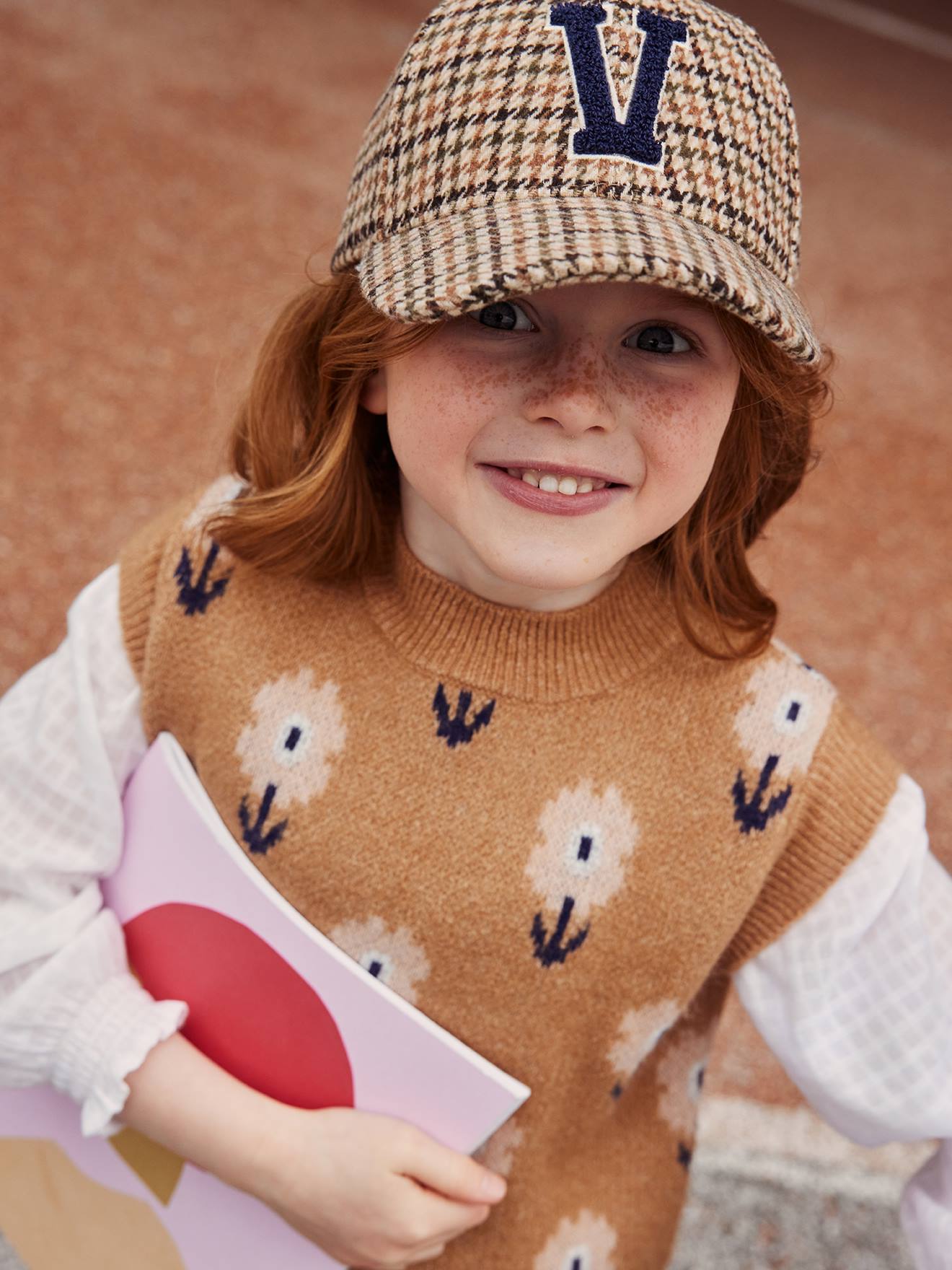 Gorro de inverno xadrez para meninas, xadrez bege.