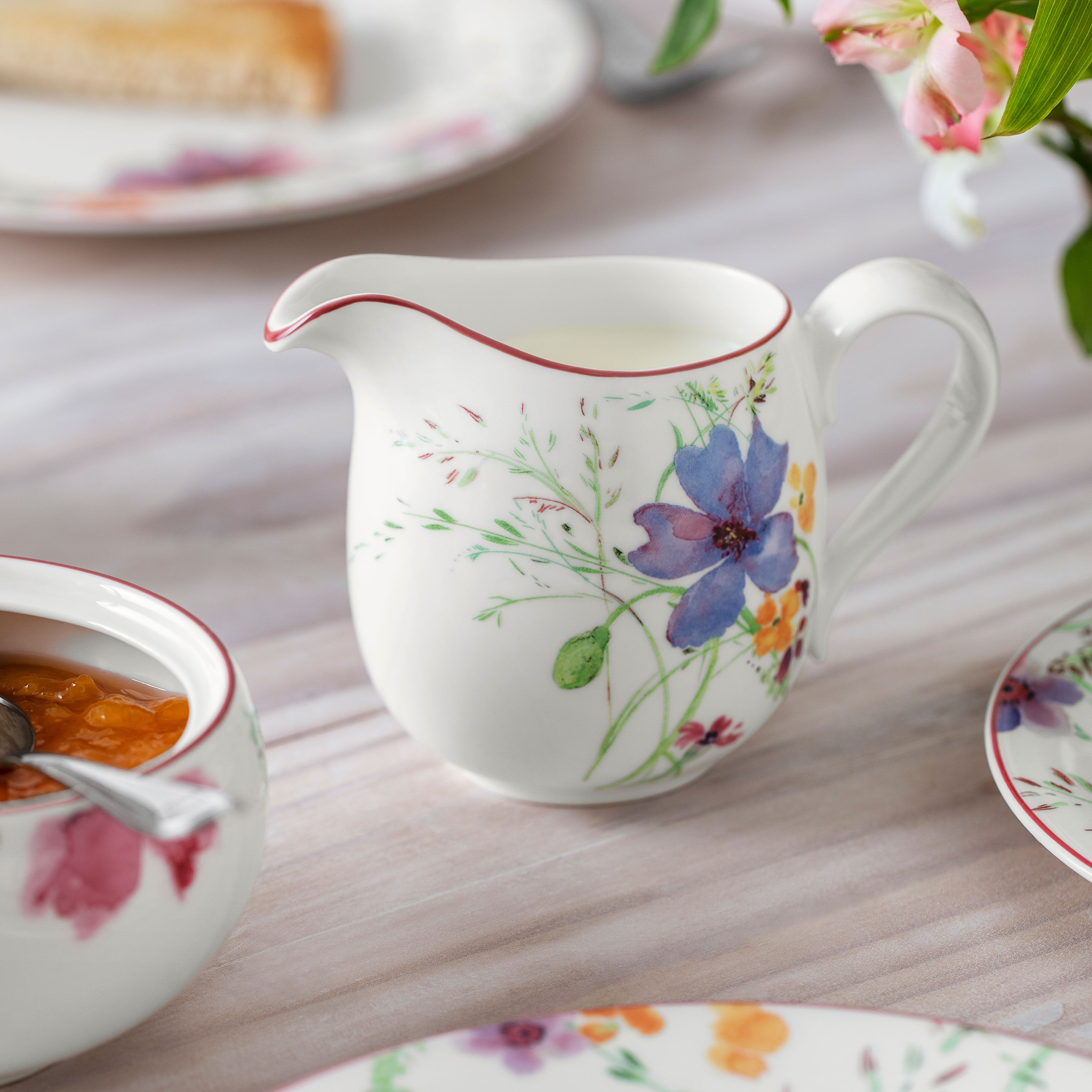 Mariefleur Creamer Multi-colored, 9.2 oz, Premium Porcelain