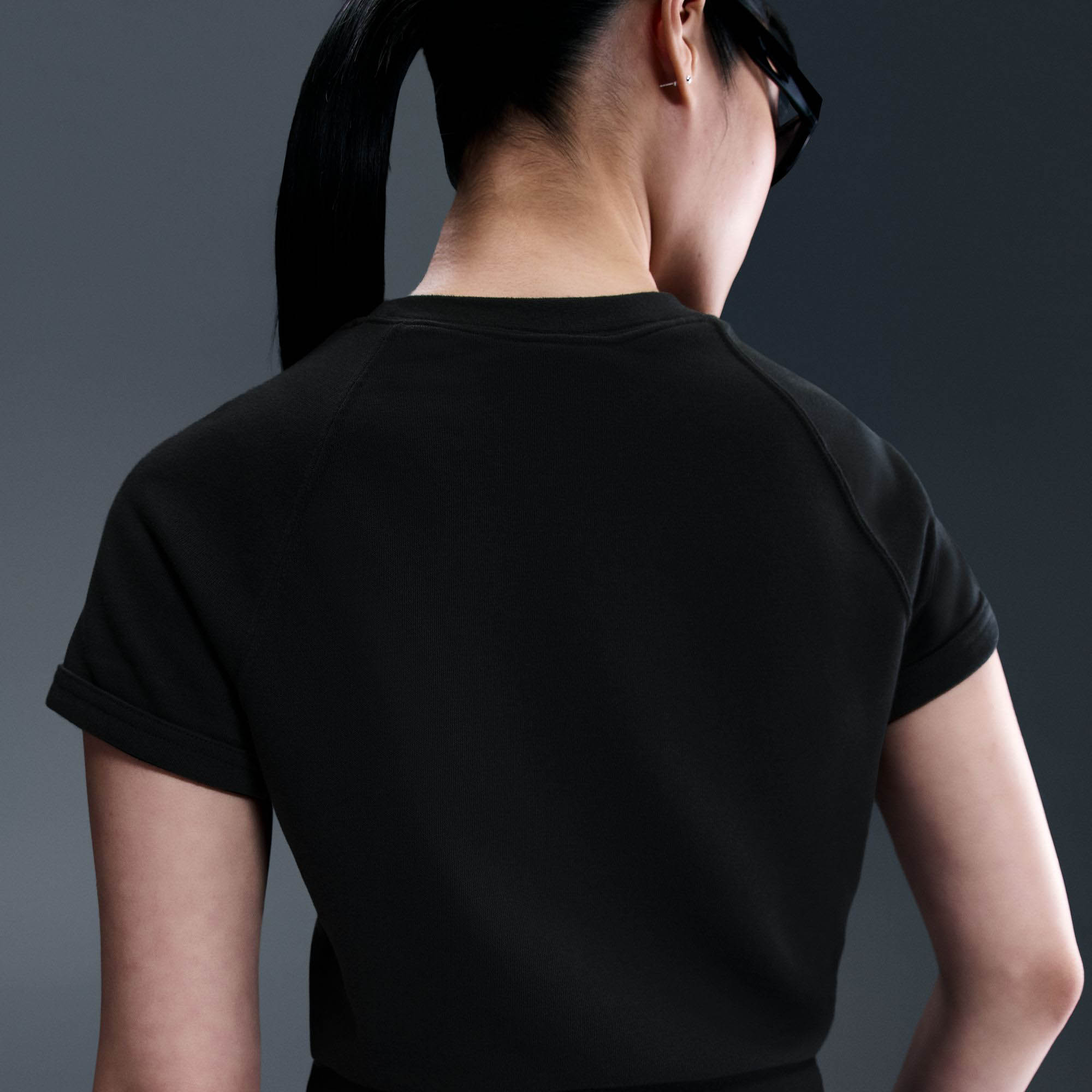 Sportswear Chill Terry SS Top Dame 010/Black/Sail