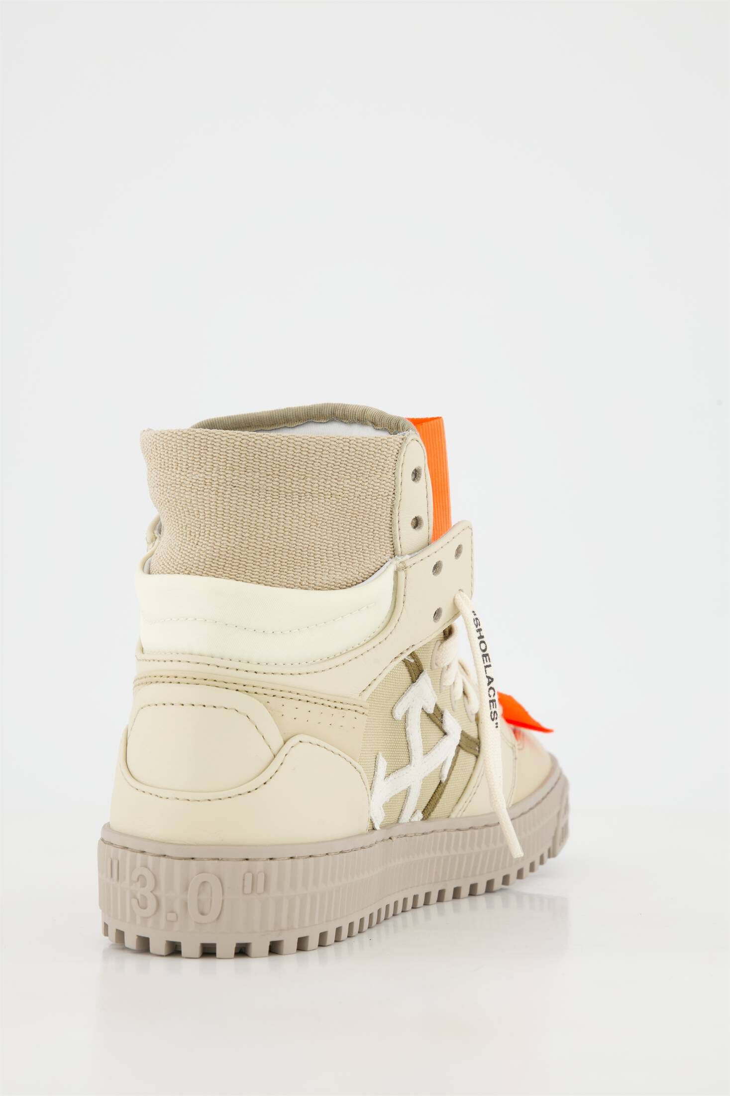 Off-White| Damen Sneaker 3.0 OFF COURT CALF LEATHER