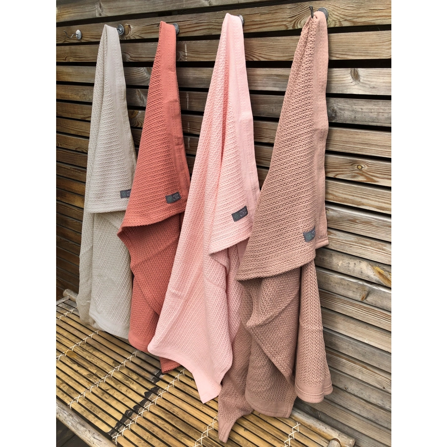 VINTER&BLOOM Kuscheldecke Soft Grid Cloud Pink