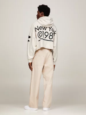 Moletom cropped unissex com estampa nas costas e modelagem ampla