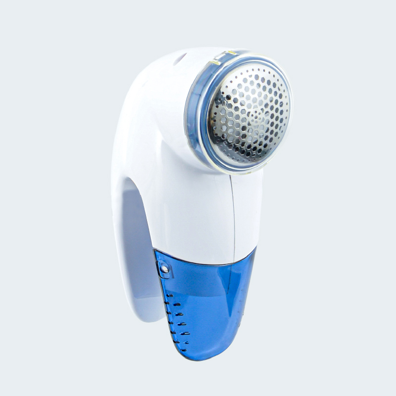 Rasoir antipeluche blanc et bleu