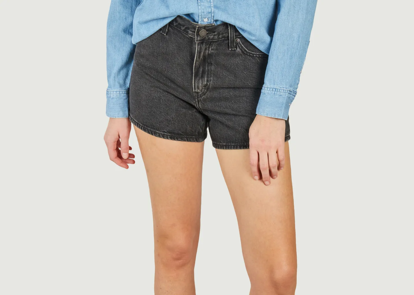 Short Mom 80's Levi's Red Tab