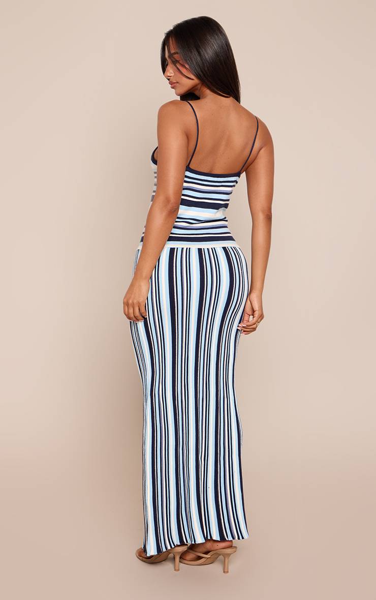 Bleu Robe Maxi À Taille Basse, Bretelles Fines Et Rayures Tricotées Petite