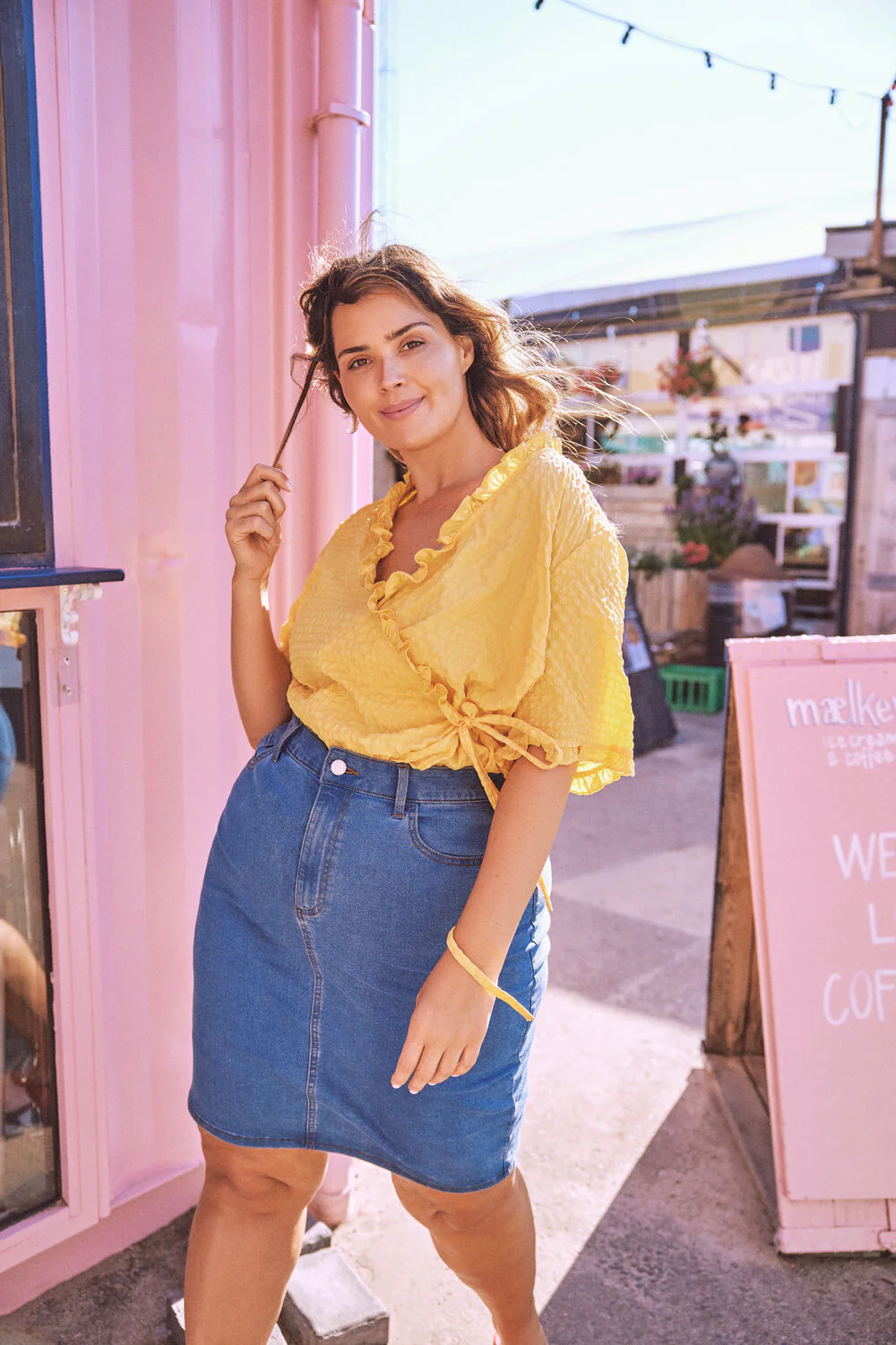 Evoked Vila  Vifreda V-neck 2/4 top - Solar Power