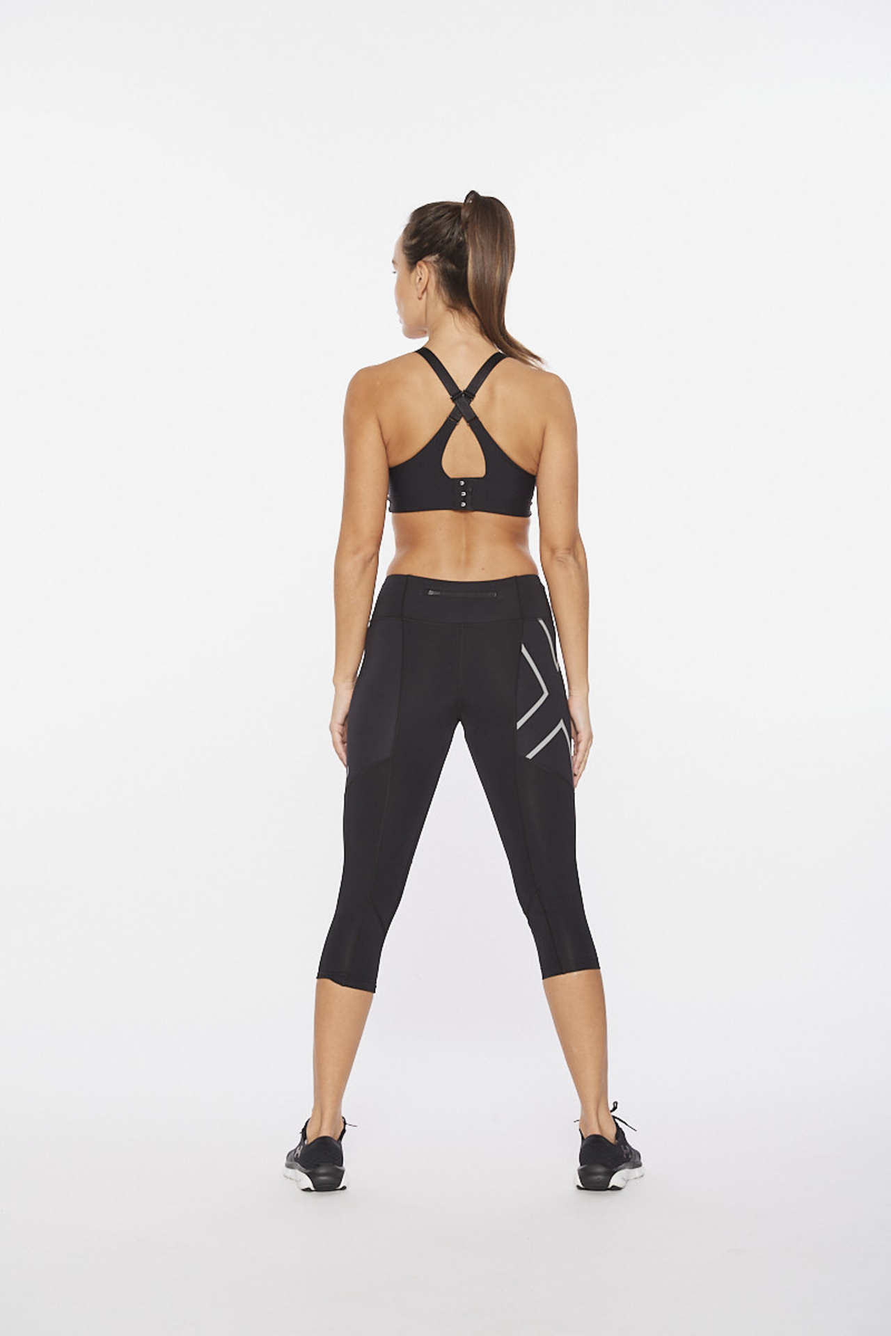 2XU Aero Vent Mid-Rise Compression Hardloopbroek 3/4 Zwart/Zilver Dames